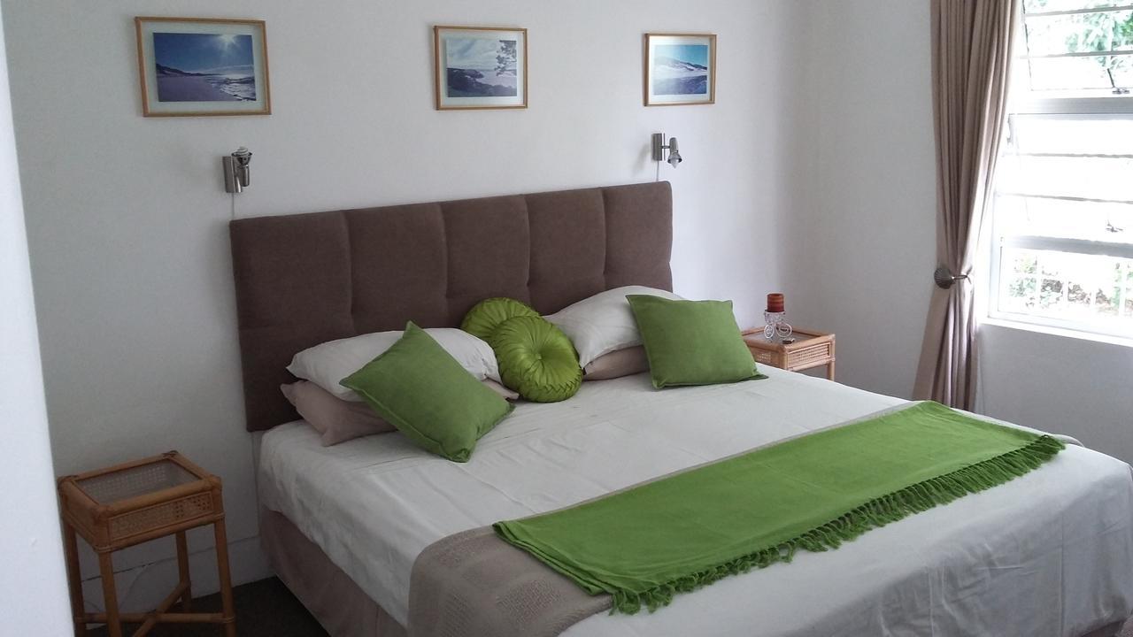 Bed and Breakfast Sounds Of The Sea Ист-Лондон Экстерьер фото